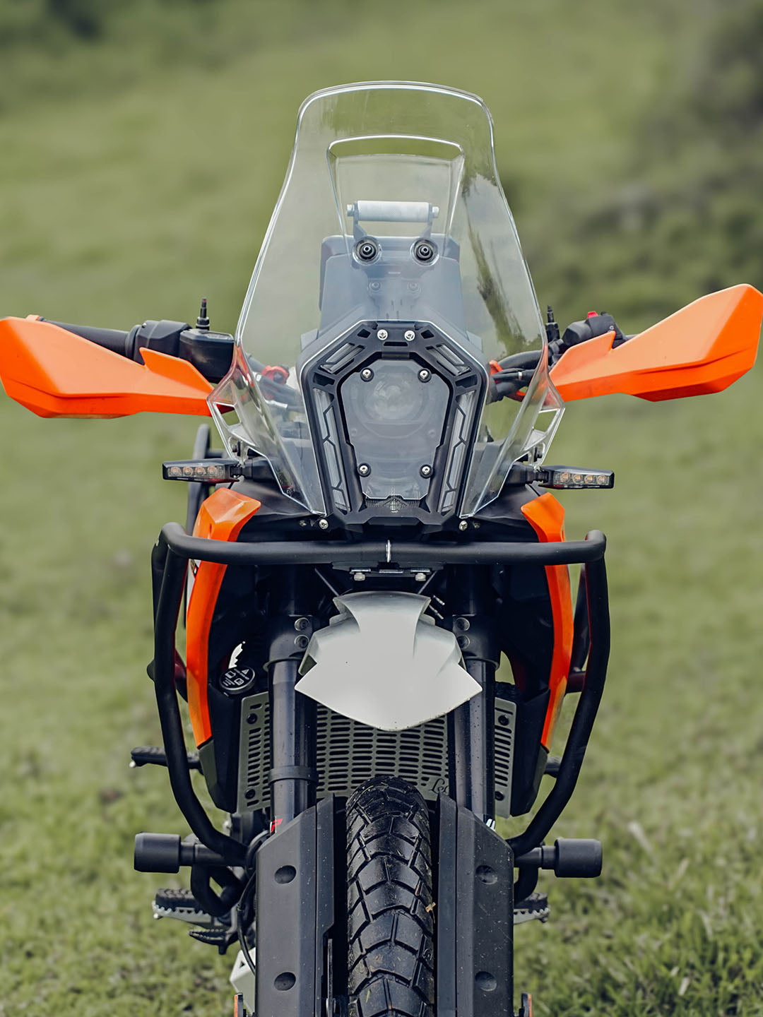Legundary Custom KTM Adventure 390 (2025 Model) / 250 ADV / 390 ADV R / 390 ADV X+ / 390 ADV S 2025 Oculus Shield Acrylic White - GRG20594