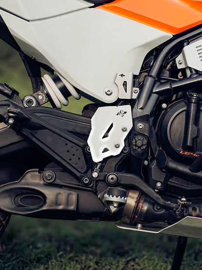 Legundary Custom KTM Adventure 390 (2025 model)/ 250 ADV/390 ADV R/390 ADV X+/390 ADV S 2025 Titan Mastercylinder Guard Silver - CAP20600