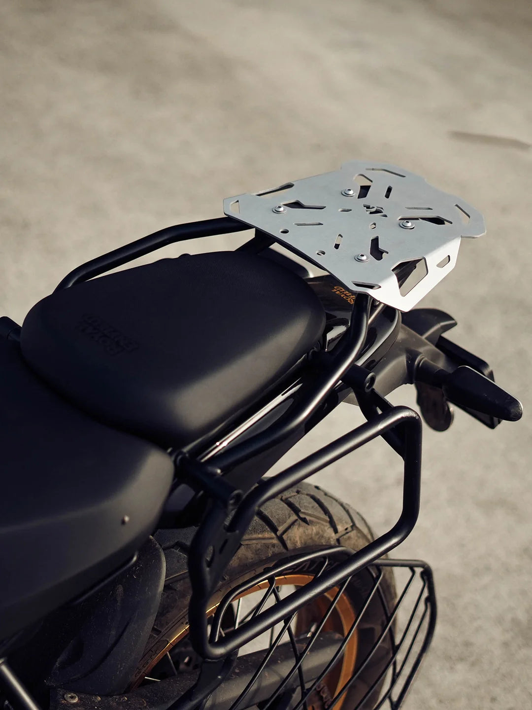 Legundary Custom RE Himalayan 450 Taurus Carrier Plate Aluminium - CAR13605