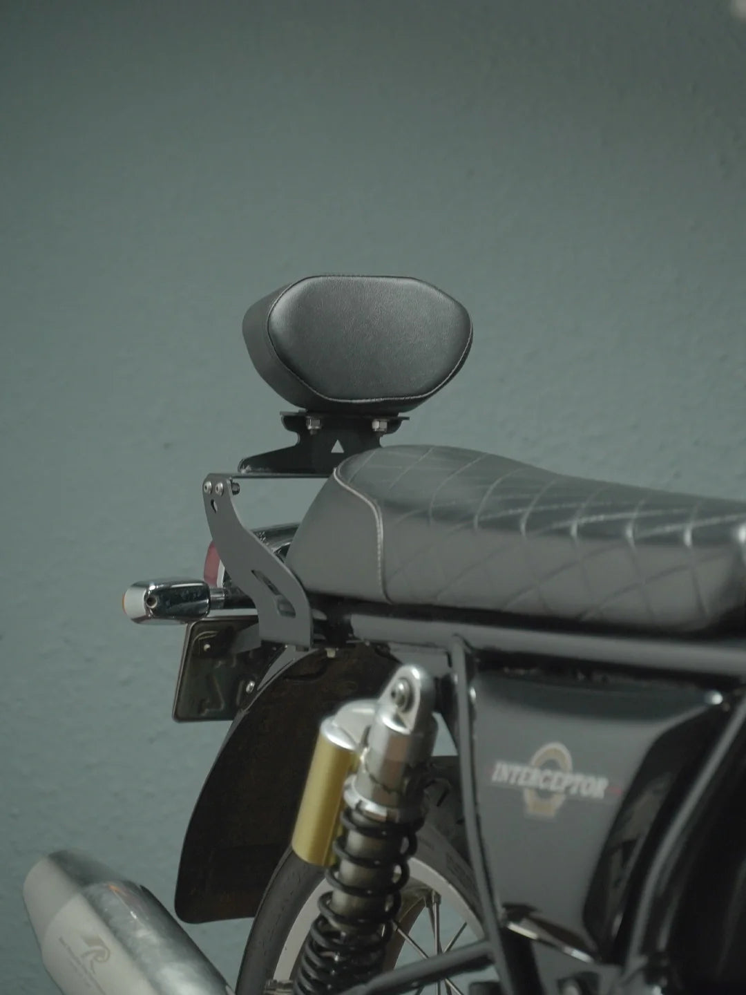 Legundary Custom RE Interceptor Backrest - CAR8189