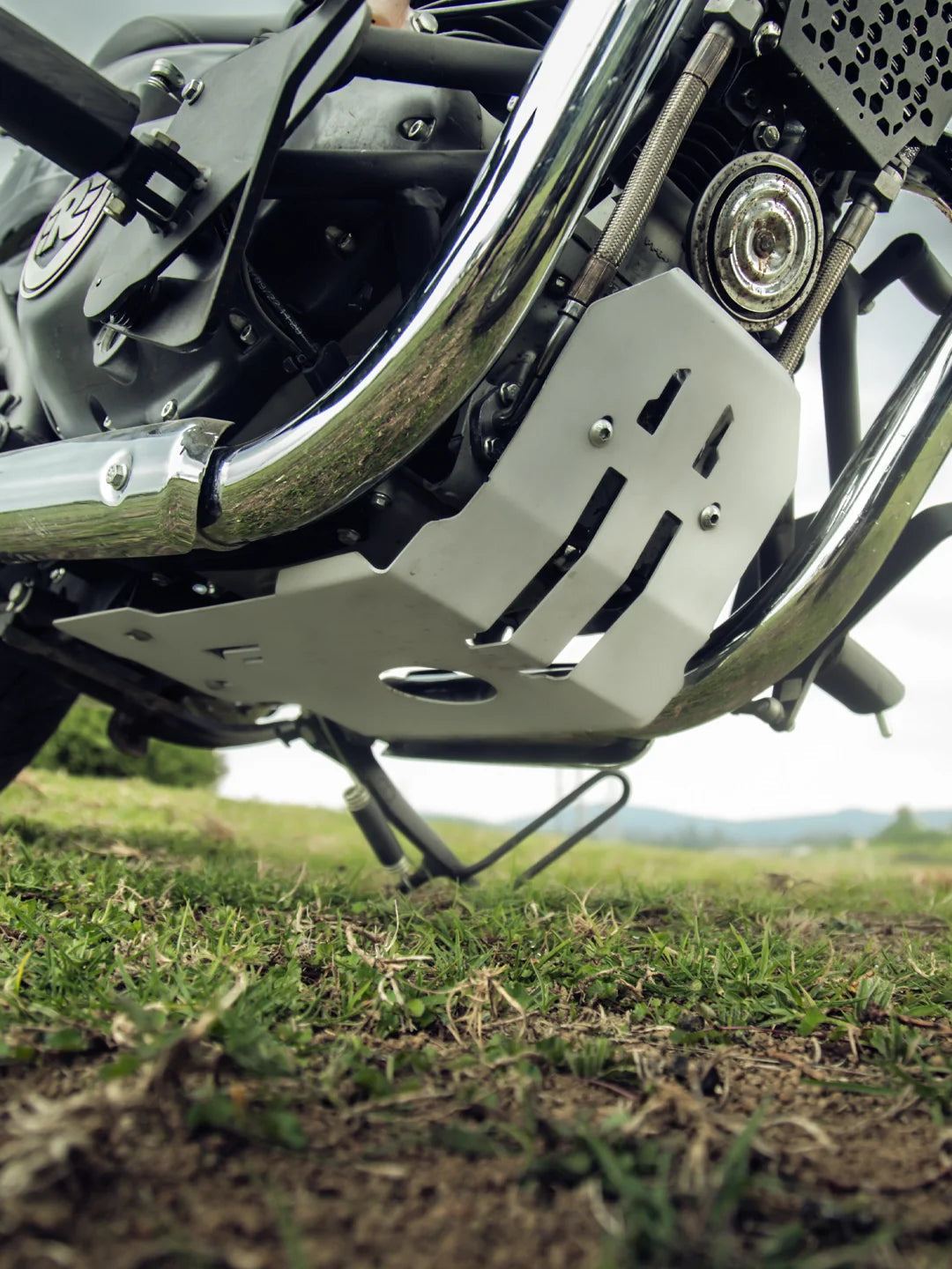 Legundary Custom RE Super Meteor 650 Combat Bash Plate - ENG10545