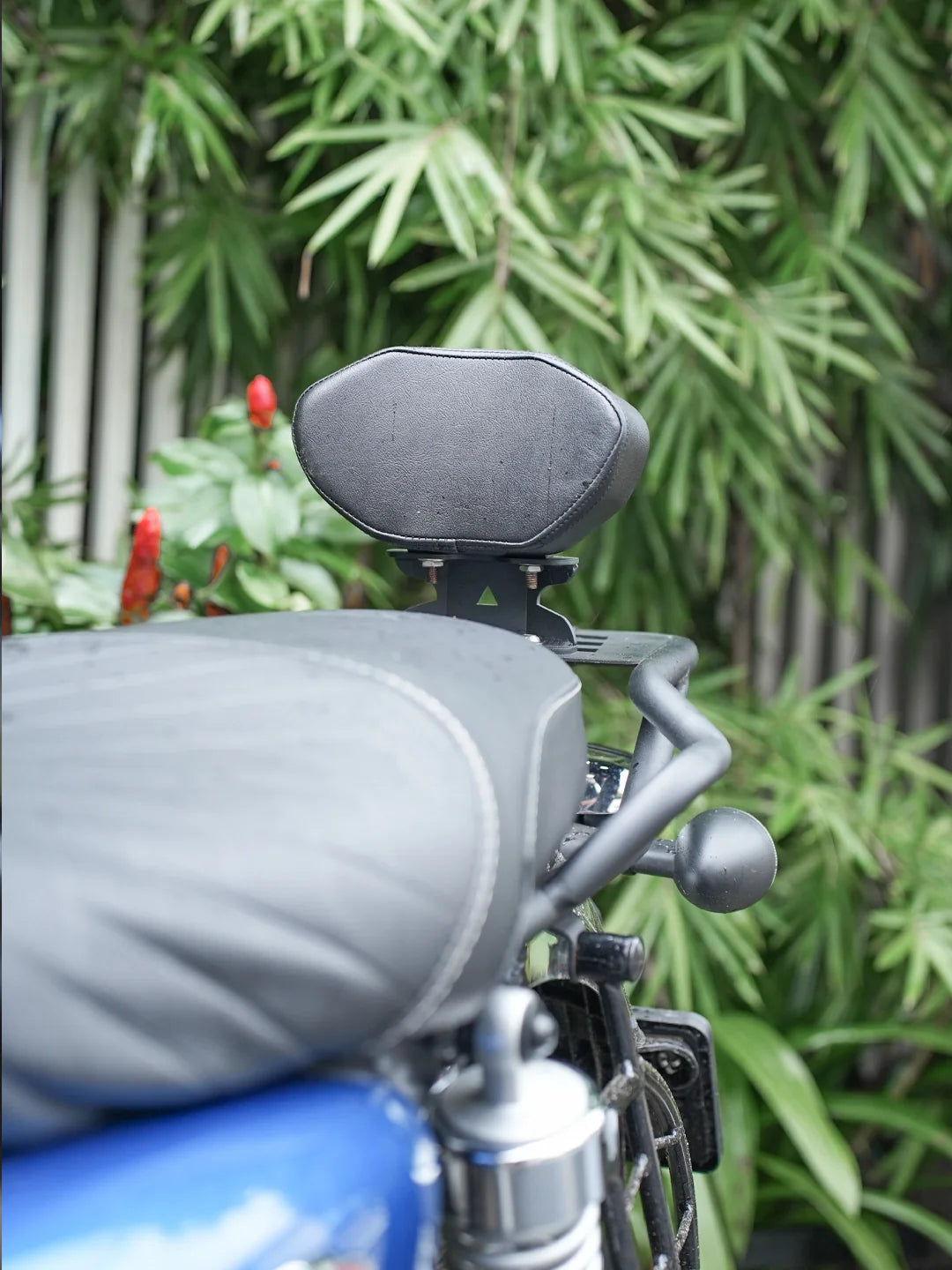 Legundary Custom Reborn / V-Strom / Hness / CB200X / Himalayan 450 Backrest - CAR8199