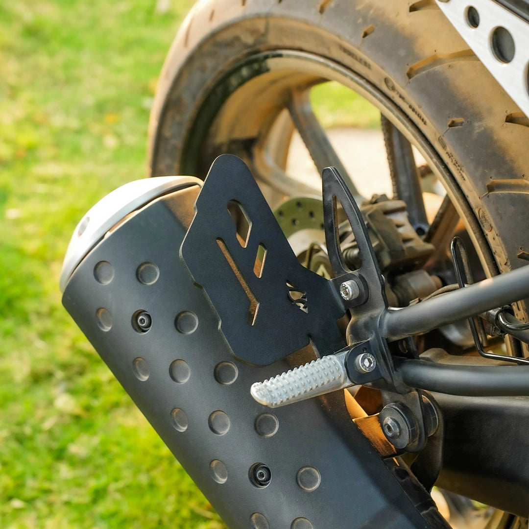 Legundary Custom Yamaha XSR 155 Bolster Foot Rest Black - FOO26254