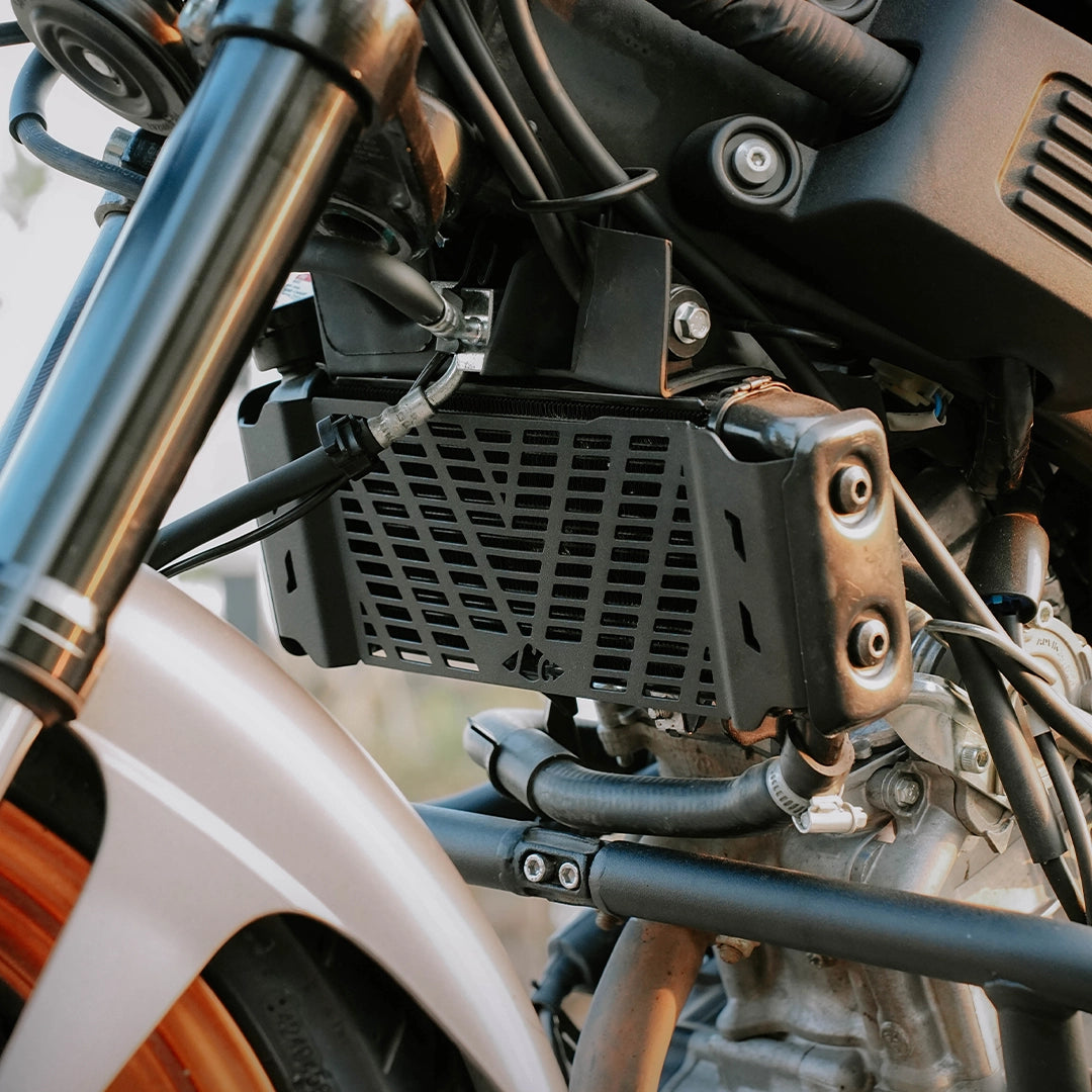 Legundary Custom Yamaha XSR 155 Vector Radiator Grill Black - RAG26258