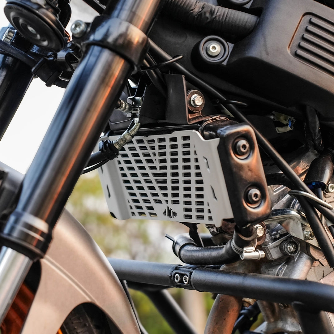 Legundary Custom Yamaha XSR 155 Vector Radiator Grill Silver - RAG26259
