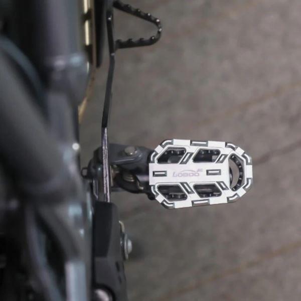 Loboo Wide Foot Pegs Compatible With BMW-CJT010