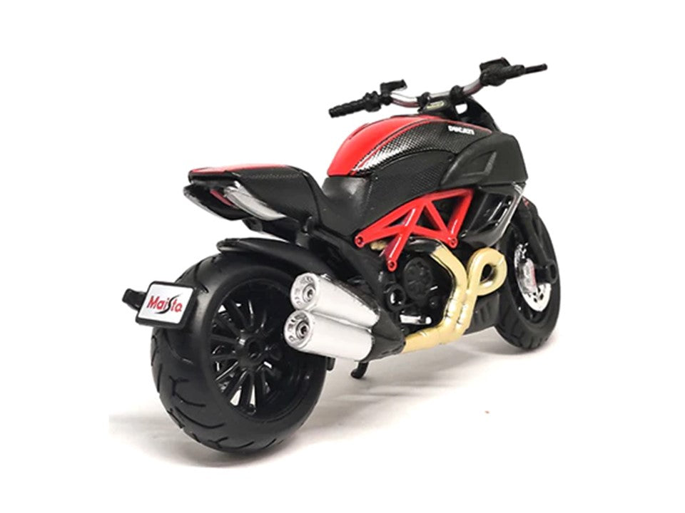 Maisto Ducati Diavel Carbon Scale Model - 52714 - Riders Junction