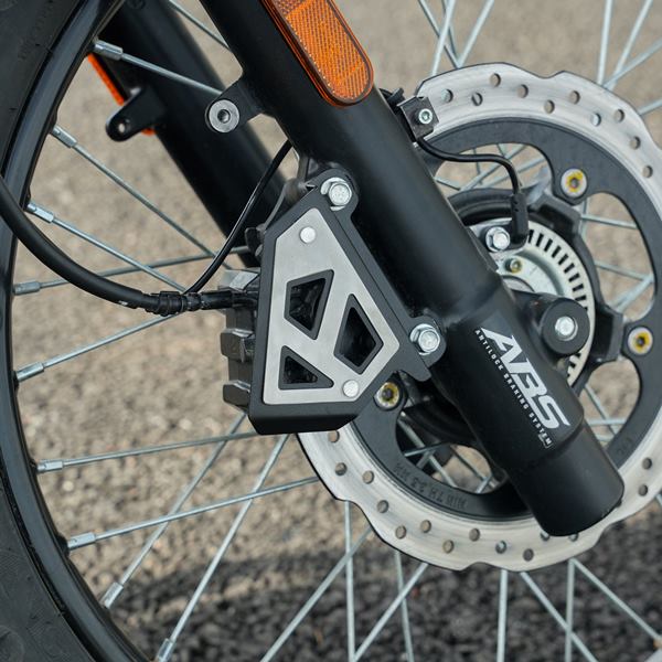 Moto Torque-Front Calipar Guard Black For Xpluse 210