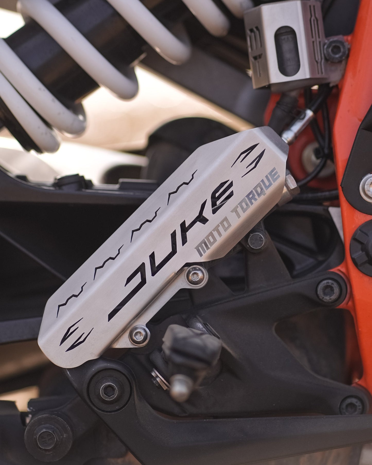 Moto Torque Rear Master Cylinder Guard For KTM Duke 250/390 Gen-3