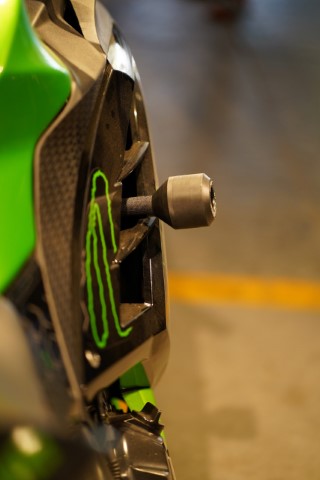 Ninja 300 Frame Sliders by HyperRider