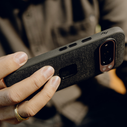 Peak Design Everyday Fabric Phone Case For Google Pixel 10 Pro XL (Charcoal) - PD-M-MC-CG-CH-1