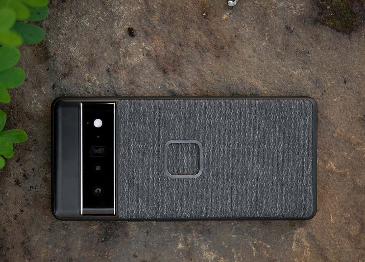 Peak Design Mobile Everyday Fabric Case for Google Pixel 7 Pro – Charcoal (PD-M-MC-AZ-CH-1)