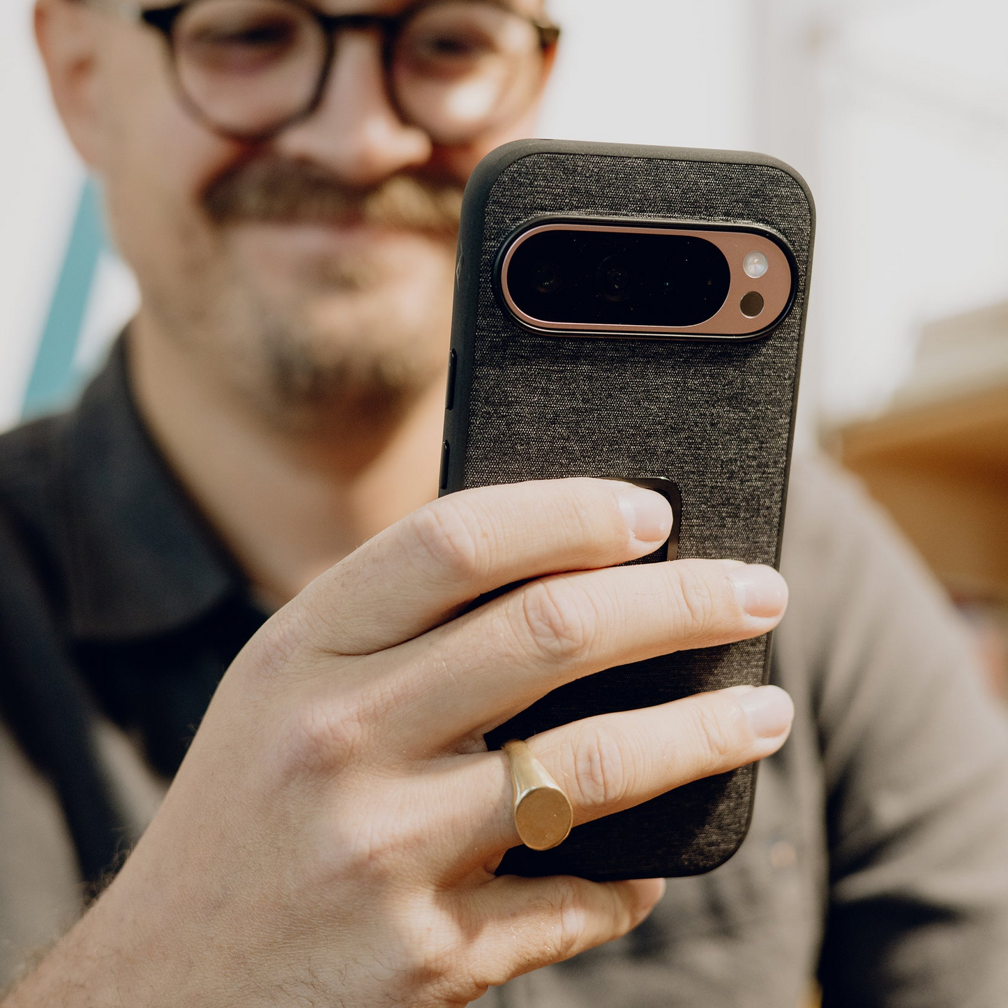 Peak Design Mobile Everyday Fabric Phone case For Google Pixel 9 Pro (Charcoal) - PD-M-MC-BX-CH-1