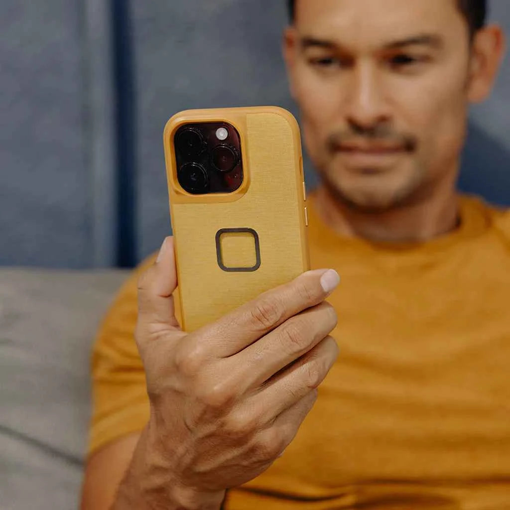 Peak Design Sun Yellow Moblie Everyday Case for iPhone 15 Pro (PD-M-MC-BK-SN-1)