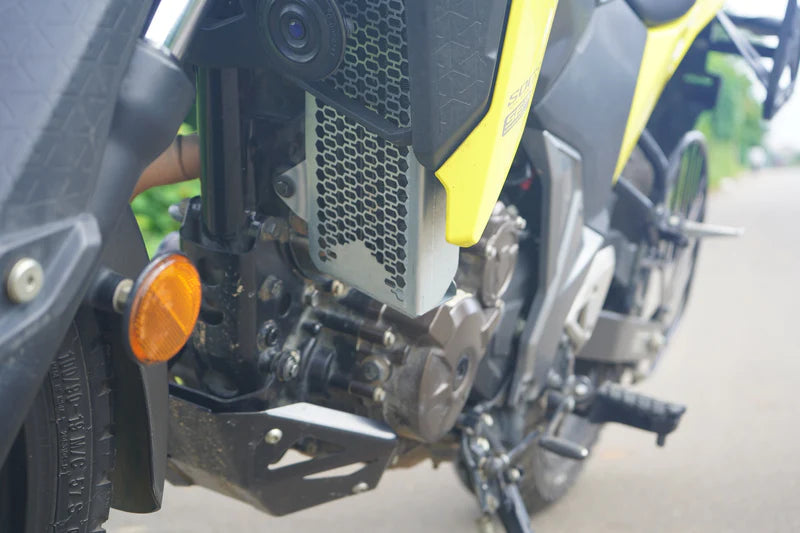 Premium Radiator Grill - Suzuki V-Strom 250 SX
