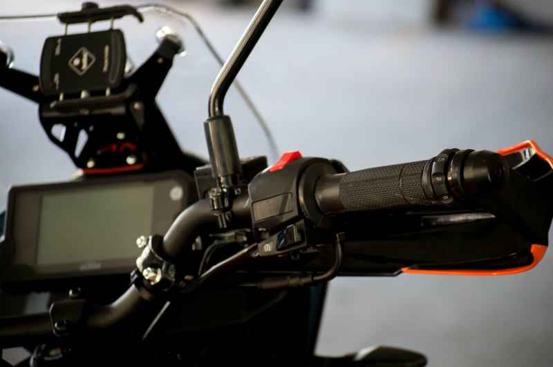 Pro-Spec Easy Cruz for Bajaj Dominar 400 - ECZ004