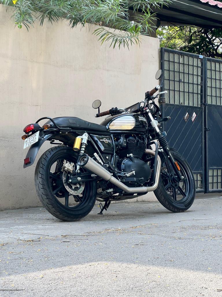 Royal Enfield- 2 x 2 Full System Exhaust with FAT CANS - Interceptor 650 / Continental GT 650 - SS Motocorp - Riders Junction