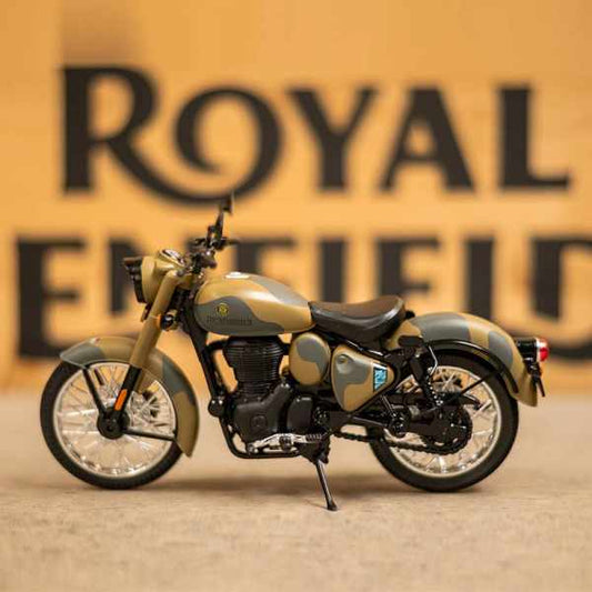 Royal Enfield 112 New Classic 350 Scale Model (Commando Sand)