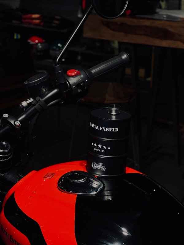 Royal Enfield Iconic Drum Bottle Black