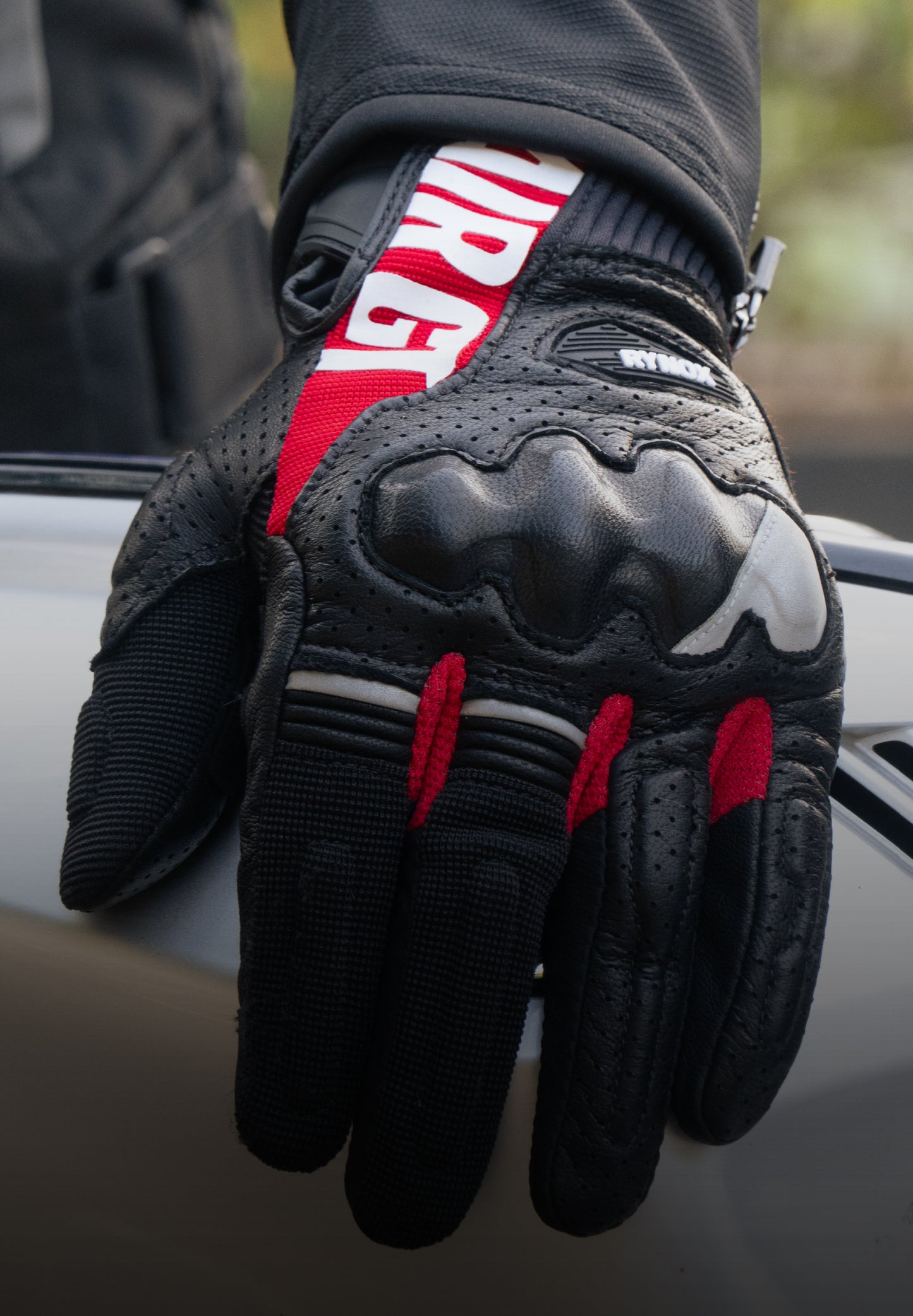 Rynox AIR GT 2 Riding Gloves - Black/Red