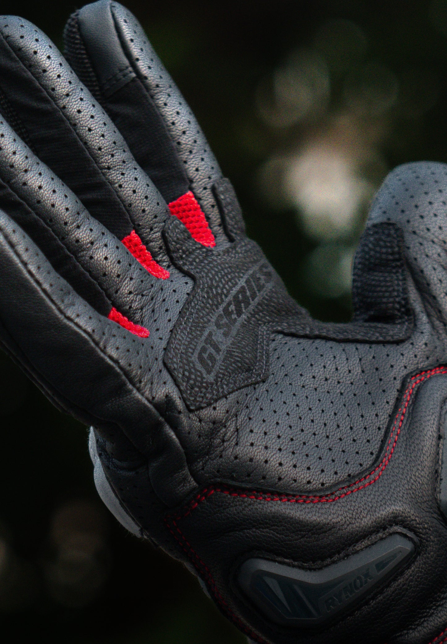 Rynox AIR GT 2 Riding Gloves - Black/Red