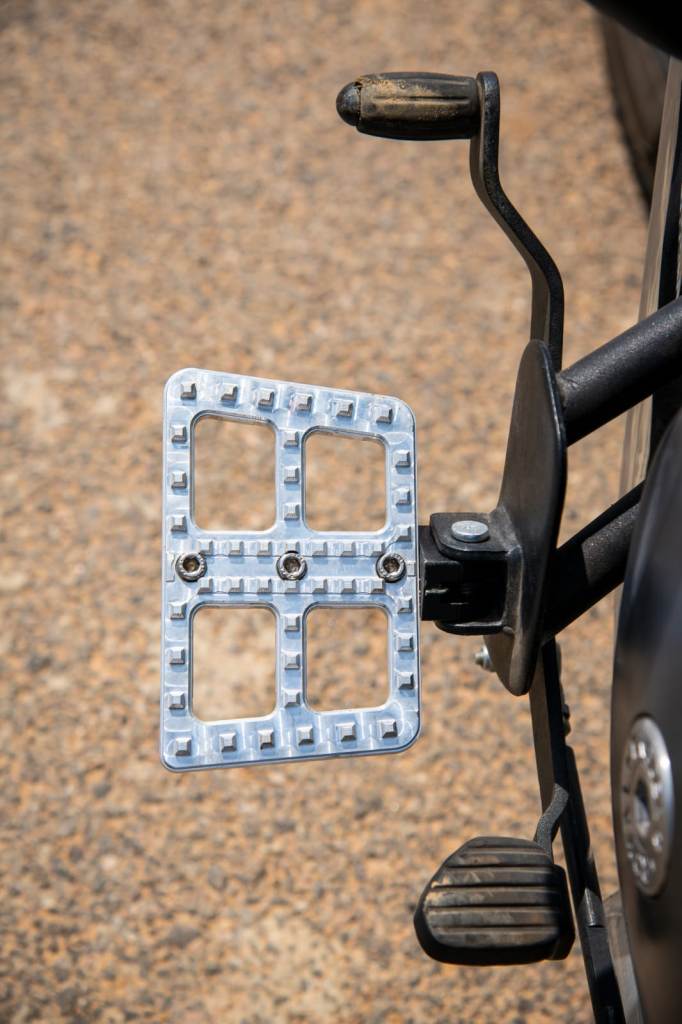 JOURNEY - Premium Aluminium Floorboard - Super Meteor 650 - Riders Junction