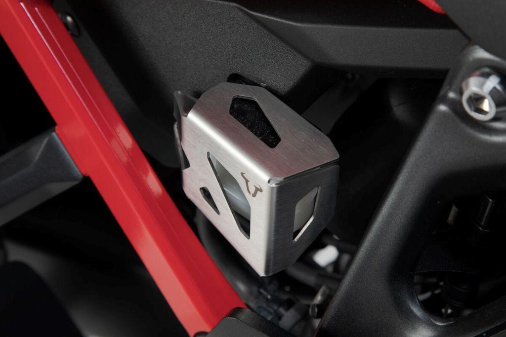 SW-Motech Brake Reservoir guard for Honda Africa Twin DCT / Adventure Sports - SCT.05.174.10000/S - Riders Junction