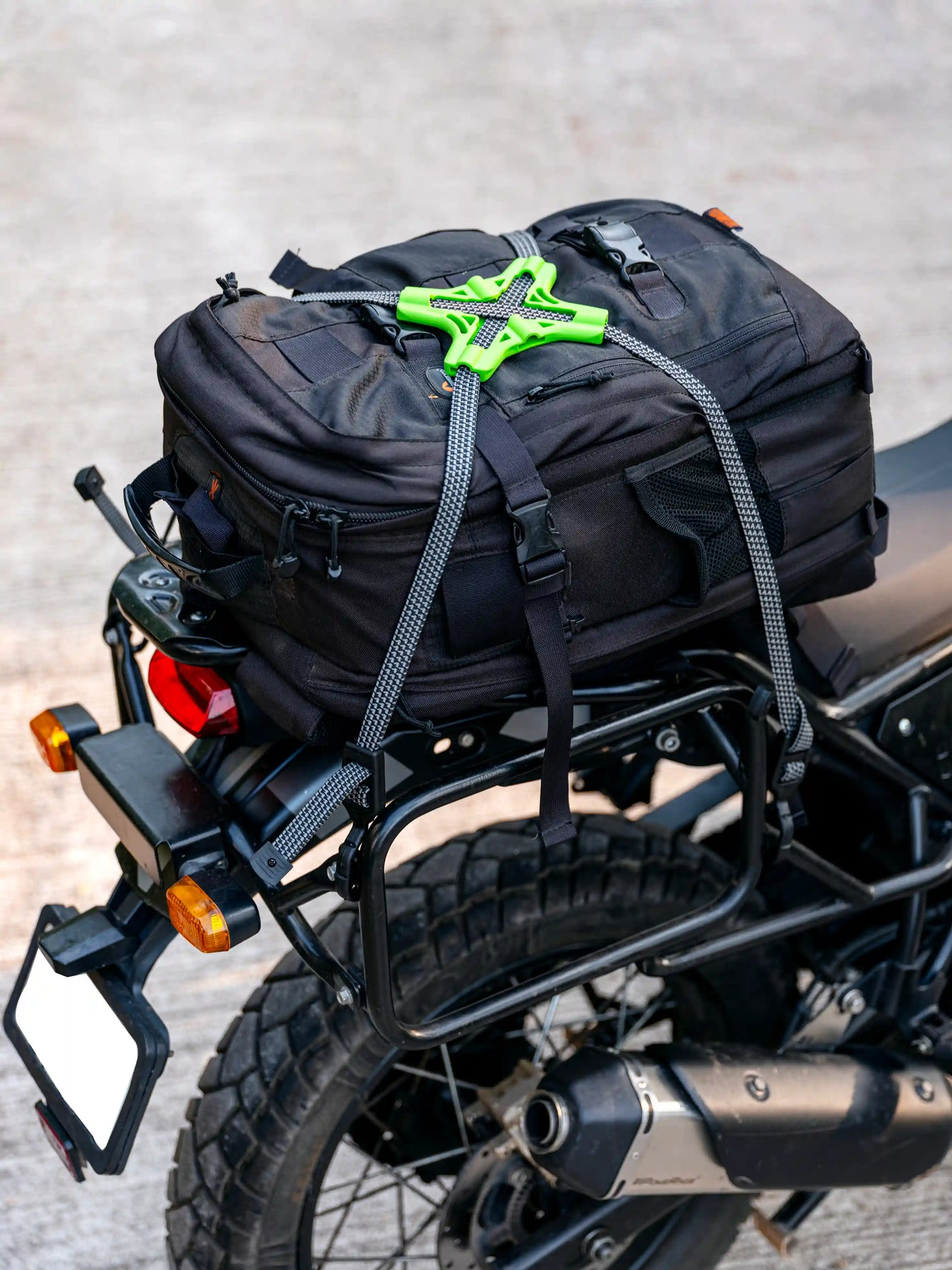 Solace Ragno Straps - Black