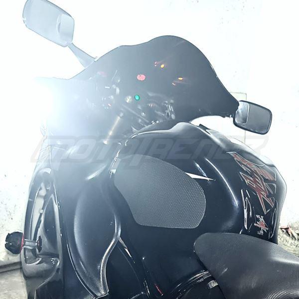 Traction Pads – Suzuki HAYABUSA (2018)