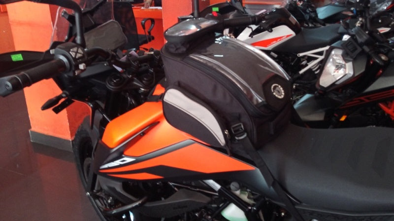 Trek N Ride Motorcycle Waterproof Tank cum Tail Bag (22Ltrs) - MCTKTLBG