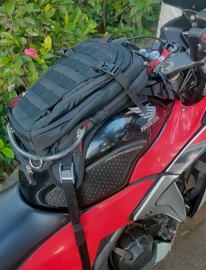 Trek N Ride TrailHawk Motorcycle Tank Bag with Hydration Pack