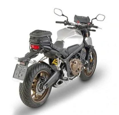 UT813 Expandable Cargo Bag For Both Saddle and Luggage Rack, With Waterproof Inner Bag, 8 Litres - Givi - Riders Junction