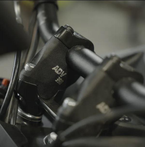ZANA Angular Handlebar Riser For KTM ADV 390 2025 ( Aluminium Black ) - ZI-8570