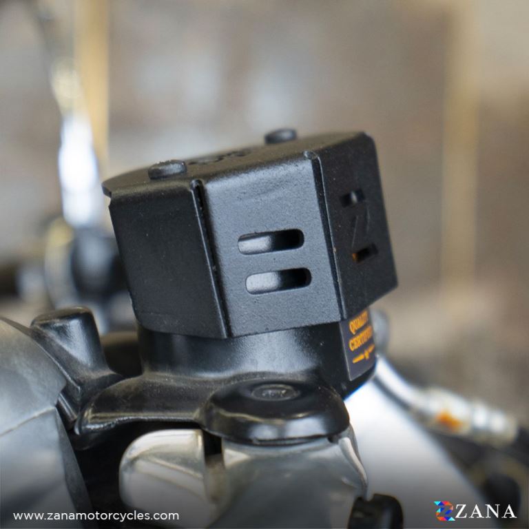 ZANA Front Fluid Reservoir Cover Aluminum for Super Meteor 650 - ZI-8403 - Riders Junction