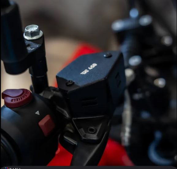 ZANA Front Fluid Reservoir Cover for Guerrilla 450 - ZI-8440