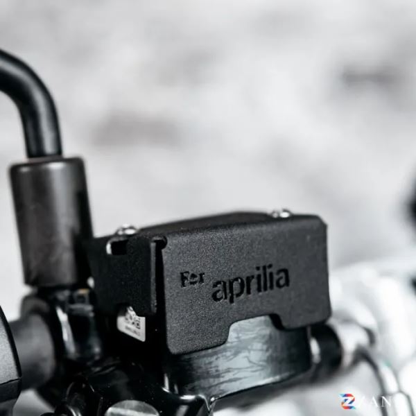 ZANA Front Fluid Reservoir Cover Black For Aprilia RS 457-ZI-8645