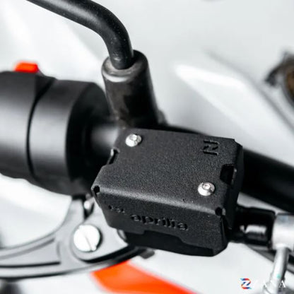 ZANA Front Fluid Reservoir Cover Black For Aprilia RS 457-ZI-8645