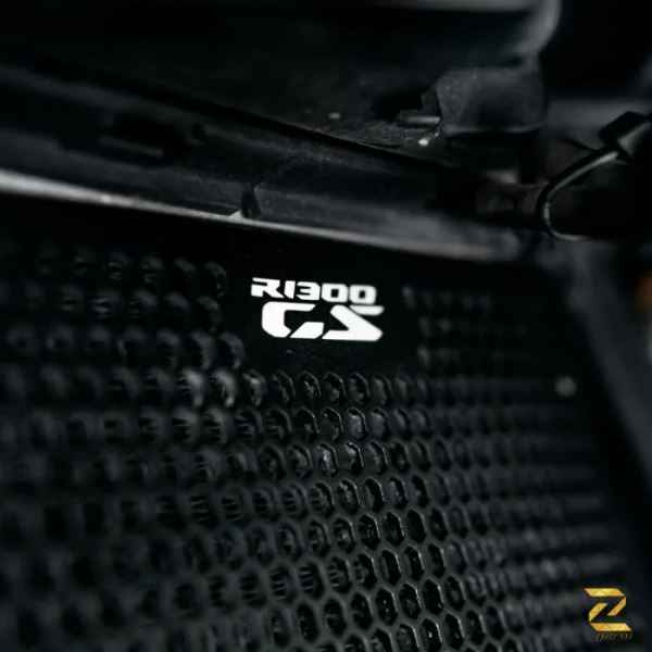 ZANA Radiator Guard Honeycomb Black (Pair ) For BMW R 1300 GS-ZP-126