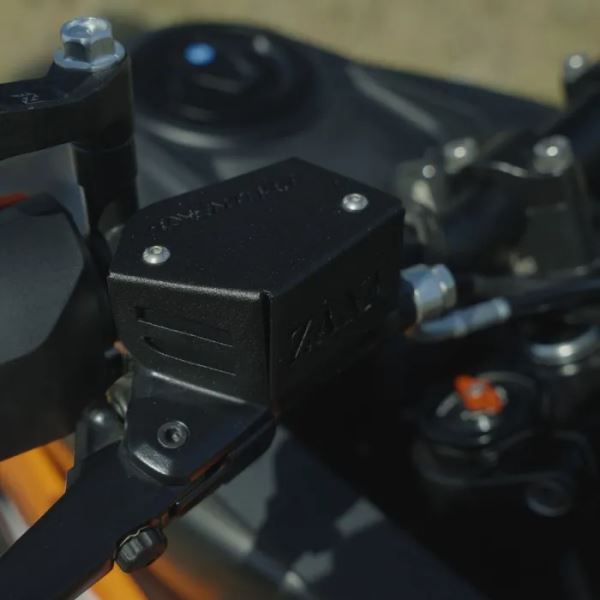 Zana Front Fluid Reservoir Cover For KTM ADV 390 2025-ZI-8572