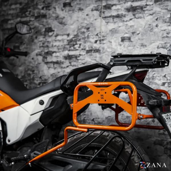 Zana Roadster Saddle Stay With Jerry Can Mount Orange For KTM ADV 390 2025-ZI-8567