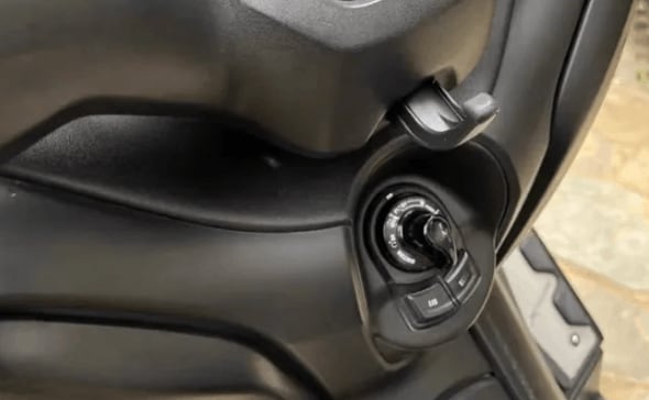 Aerox 155 Luggage Hook Carrier Holder - Riders Junction