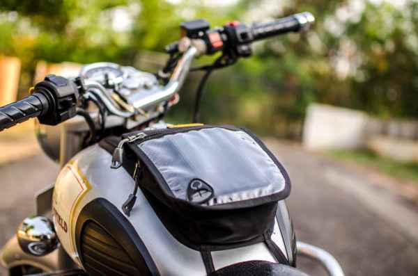 Wolverine Motorcycle Universal Tank Bag/Pouch with Waterproof Cover - Guardian Gears