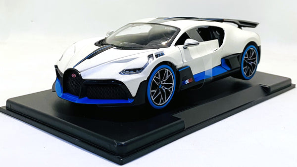 Maisto Bugatti Divo 1/24 White - 51526W