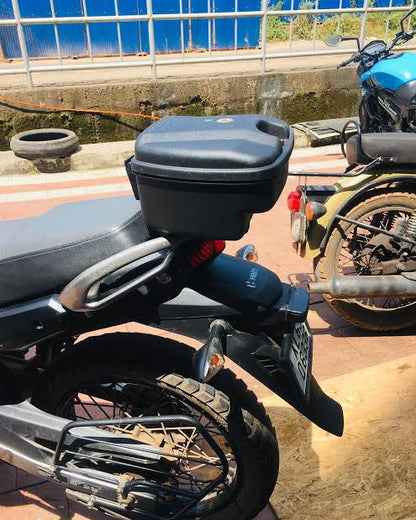 Studds Vault Box - Matt Black (7L Storage) - Riders Junction