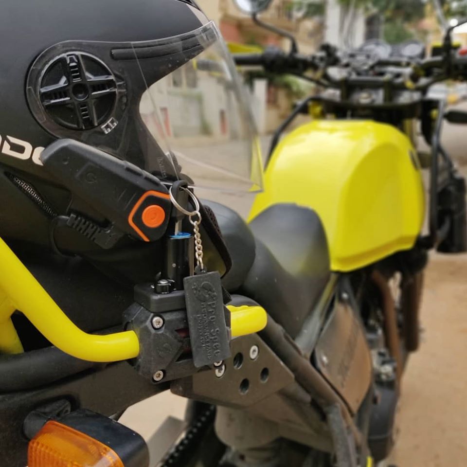 gixxer helmet lock