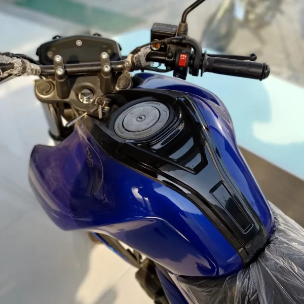 TankTie for Yamaha FZ V3 / Fazer V3