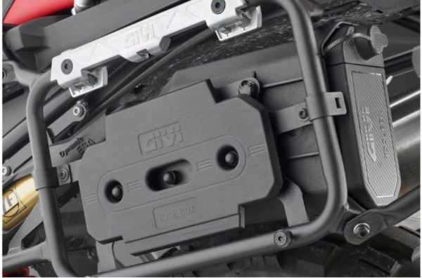 GIVI Specific Kit To Install The S250 Tool Box on PL5127CAM